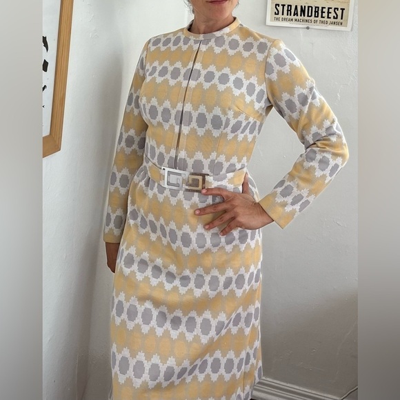 Vintage Dresses & Skirts - 60’s-70’s Vintage Toni Todd / Op Art Long Belted Sleeve Midi Dress